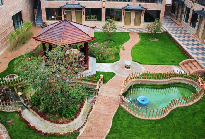 燕歸成畫，你來成詩；燕歸成畫，你來成歌……